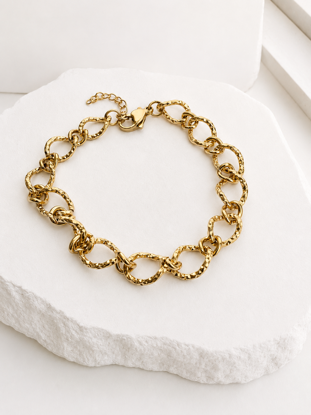Oval Hammered Chain Bracelet